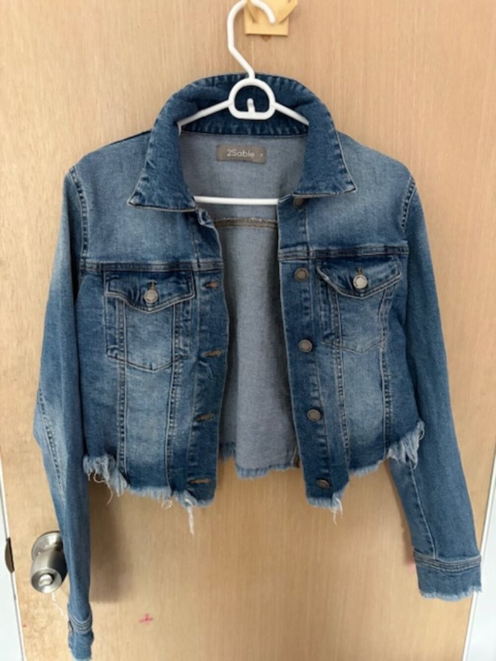 Fun denim jacket - Picture 1 of 3